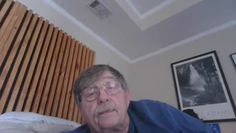 fatdickad online show from October 18, 2025, 3:35 pm