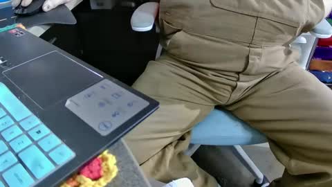 Snapshot of fatfreddythecat chatting on January 30, 2025, 2:06 am Fred. online show from January 30, 2025, 2:06 am