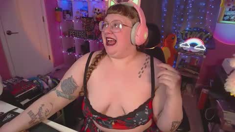 FatVeronica online show from February 5, 2026, 4:00 pm