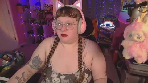 FatVeronica online show from February 8, 2026, 2:20 pm