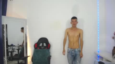 Snapshot of favel_gomez7 chatting on January 3, 2025, 4:16 pm Favel Gomez online show from January 3, 2025, 4:16 pm