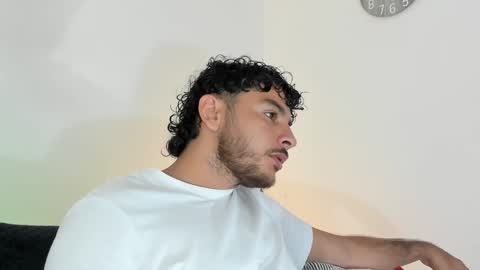 Snapshot of favid95 chatting on December 21, 2024, 5:40 pm favid95 online show from December 21, 2024, 5:40 pm