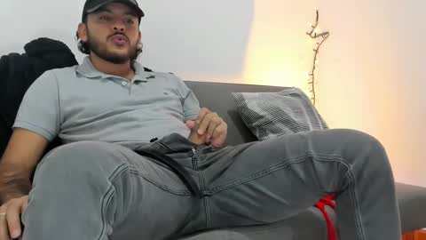 Snapshot of favid95 chatting on January 9, 2025, 5:23 am favid95 online show from January 9, 2025, 5:23 am