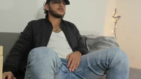 Snapshot of favid95 chatting on January 12, 2025, 9:29 pm favid95 online show from January 12, 2025, 9:29 pm