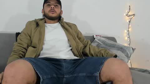 Snapshot of favid95 chatting on January 13, 2025, 8:58 pm favid95 online show from January 13, 2025, 8:58 pm