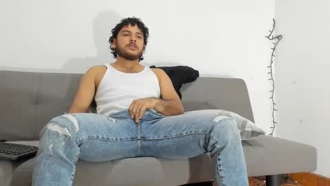 Snapshot of favid95 chatting on January 23, 2025, 10:01 pm favid95 online show from January 23, 2025, 10:01 pm