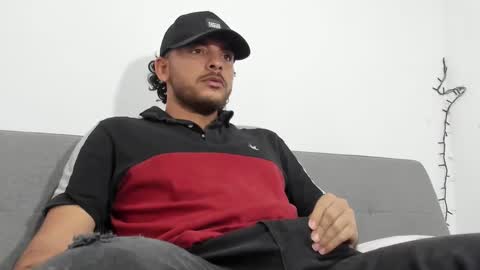 Snapshot of favid95 chatting on March 3, 2025, 9:15 pm favid95 online show from March 3, 2025, 9:15 pm