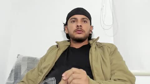 Snapshot of favid95 chatting on March 7, 2025, 9:48 pm favid95 online show from March 7, 2025, 9:48 pm