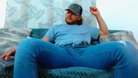 Snapshot of favid95 chatting on September 23, 2025, 1:14 pm favid95 online show from September 23, 2025, 1:14 pm