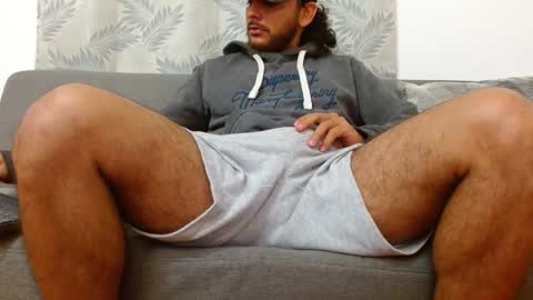 Snapshot of favid95 chatting on September 25, 2025, 12:42 pm favid95 online show from September 25, 2025, 12:42 pm