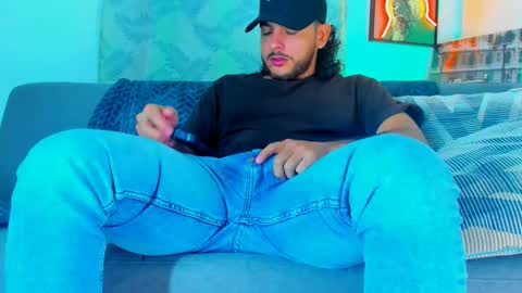 Snapshot of favid95 chatting on November 3, 2025, 1:51 am favid95 online show from November 3, 2025, 1:51 am