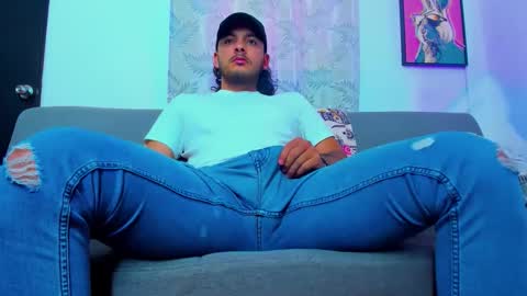 Snapshot of favid95 chatting on March 2, 2026, 4:14 pm favid95 online show from March 2, 2026, 4:14 pm