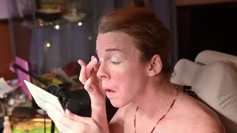 Faye Holloway online show from November 12, 2025, 12:44 am