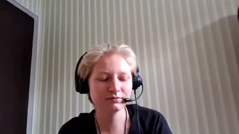 Snapshot of faymicale chatting on June 15, 2026, 1:46 pm Jenny online show from June 15, 2026, 1:46 pm