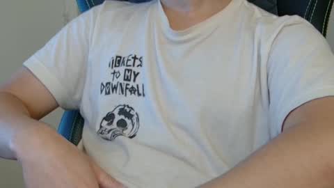 Snapshot of fboy2022 chatting on December 16, 2025, 9:42 pm Justin online show from December 16, 2025, 9:42 pm