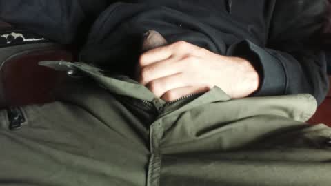 fdfdgaaa online show from January 22, 2025, 4:02 pm