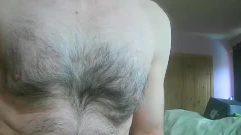 Snapshot of feardubh chatting on April 28, 2026, 2:11 pm feardubh online show from April 28, 2026, 2:11 pm