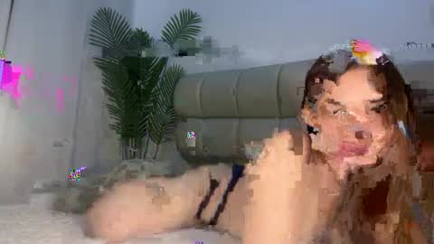 Snapshot of feb_sexy chatting on June 16, 2026, 12:52 pm feby online show from June 16, 2026, 12:52 pm