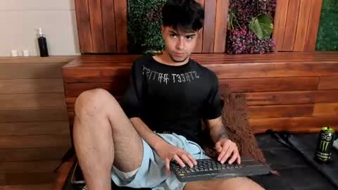 Snapshot of fedeviale chatting on July 5, 2026, 4:19 am Fede online show from July 5, 2026, 4:19 am