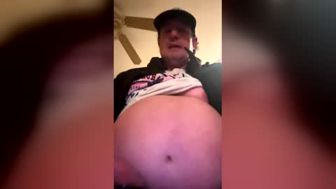 Snapshot of feedmyhugebelly chatting on March 6, 2026, 11:01 pm feedmyhugebelly online show from March 6, 2026, 11:01 pm