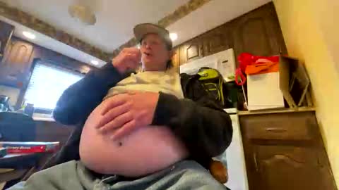 Snapshot of feedmyhugebelly chatting on March 7, 2026, 7:44 pm feedmyhugebelly online show from March 7, 2026, 7:44 pm