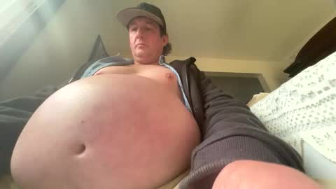 Snapshot of feedmyhugebelly chatting on May 13, 2026, 9:11 pm feedmyhugebelly online show from May 13, 2026, 9:11 pm