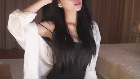 Snapshot of feel_me_00 chatting on November 16, 2025, 10:48 pm feel_me_00 online show from November 16, 2025, 10:48 pm