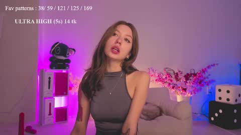 Snapshot of feelbetterwithme chatting on October 18, 2025, 3:42 am Princess Kate HOT ANAL VID ON FANSLY Help me reach 100 likes online show from October 18, 2025, 3:42 am