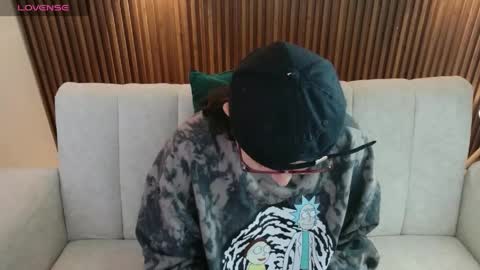 Snapshot of feelina_firesoul chatting on May 27, 2026, 2:03 pm Feelena online show from May 27, 2026, 2:03 pm