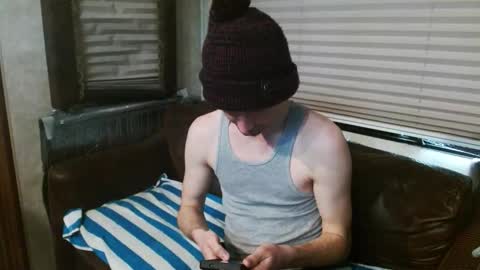 Snapshot of feelingverynaughty chatting on February 18, 2026, 5:09 pm ask me online show from February 18, 2026, 5:09 pm