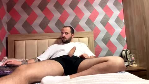 feet_fet online show from March 26, 2026, 4:12 pm