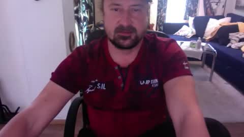 Snapshot of feetkissboy chatting on November 15, 2025, 11:40 am feetkissboy online show from November 15, 2025, 11:40 am