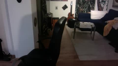 Snapshot of feetkissboy chatting on December 5, 2025, 5:42 pm feetkissboy online show from December 5, 2025, 5:42 pm