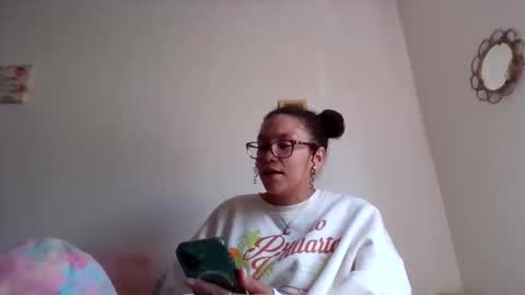 Snapshot of feetnymph chatting on June 2, 2026, 3:25 pm Soley online show from June 2, 2026, 3:25 pm