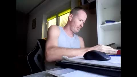 Snapshot of feetofflames26 chatting on December 1, 2025, 12:43 pm Max online show from December 1, 2025, 12:43 pm