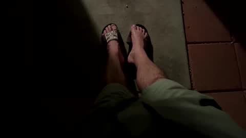 FEETOMINES online show from May 2, 2026, 3:44 am