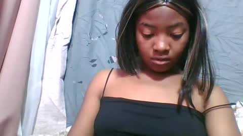 Snapshot of felice364342 chatting on May 27, 2026, 2:14 pm felice364342 online show from May 27, 2026, 2:14 pm