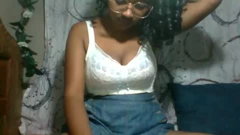 felicie515247 online show from March 12, 2026, 4:46 pm