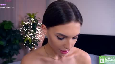 Snapshot of felissiany chatting on March 3, 2025, 10:49 am Hello im Nova online show from March 3, 2025, 10:49 am