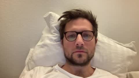 Snapshot of felix2ba chatting on January 12, 2025, 12:07 am Felix online show from January 12, 2025, 12:07 am