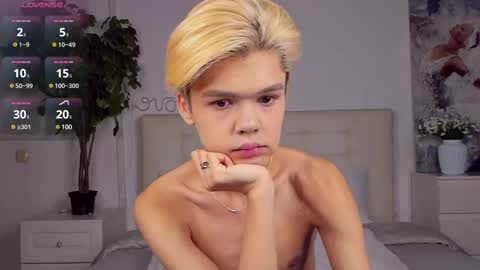 Snapshot of felix_rey chatting on March 1, 2025, 6:24 am Felix online show from March 1, 2025, 6:24 am