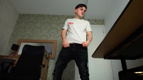 FelixStark online show from October 31, 2025, 5:52 am