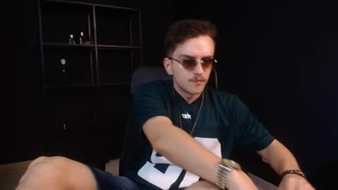 Snapshot of felixstark chatting on June 17, 2026, 4:15 am FelixStark online show from June 17, 2026, 4:15 am