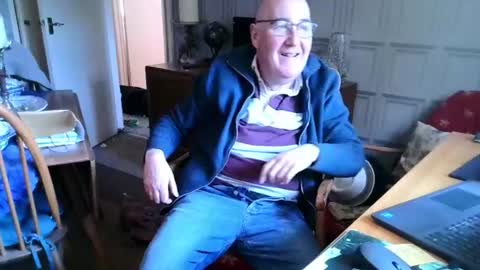 Adam online show from February 2, 2025, 1:41 pm