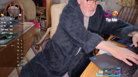 Adam online show from November 16, 2025, 9:37 am