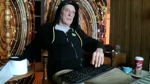 Snapshot of fellatioauto chatting on February 14, 2025, 7:59 am hungnsexy online show from February 14, 2025, 7:59 am