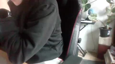 Snapshot of fem_alice_louis_dom chatting on November 18, 2025, 8:41 am fem_alice_louis_dom online show from November 18, 2025, 8:41 am