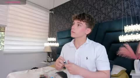 Femboy Max online show from July 26, 2026, 1:40 pm