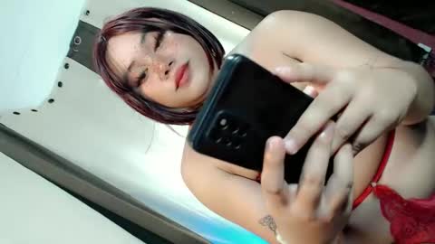 Snapshot of femboy_veronica chatting on October 11, 2025, 4:12 am femboy_veronica online show from October 11, 2025, 4:12 am