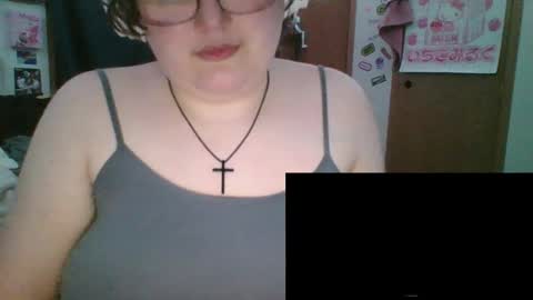 femcelsam online show from April 1, 2026, 4:24 am